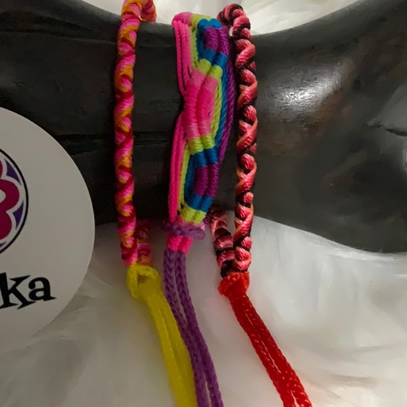 🌸Woven handmade colorful 🍭🌈friendship bracelet. Made in 🇵🇪 Peru - Picture 9 of 12
